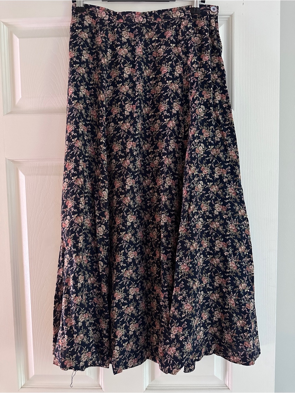 VTG Laura Ashley Midi Skirt Dark Blue Black Floral Print Sz 6 Or 8 Made In Japan
